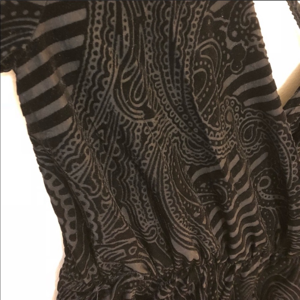 UO x Ecote Black Velvet Romper - Picture 5 of 6